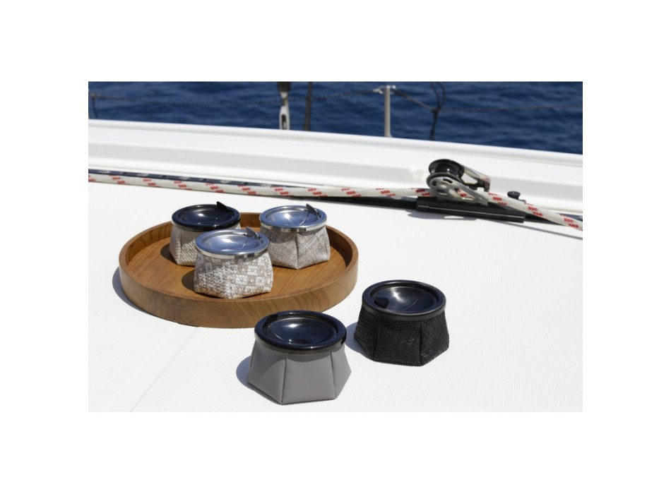 POSACENERE ANTIVENTO NERO